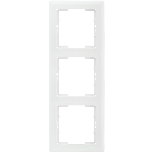 EMB31-K01 | РВ-3-ББ Рамка 3 мест. вертикальная BOLERO белый IEK